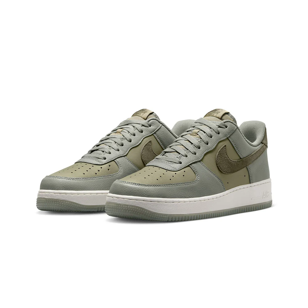 Air Force 1 '07 Lv8 - Image 2