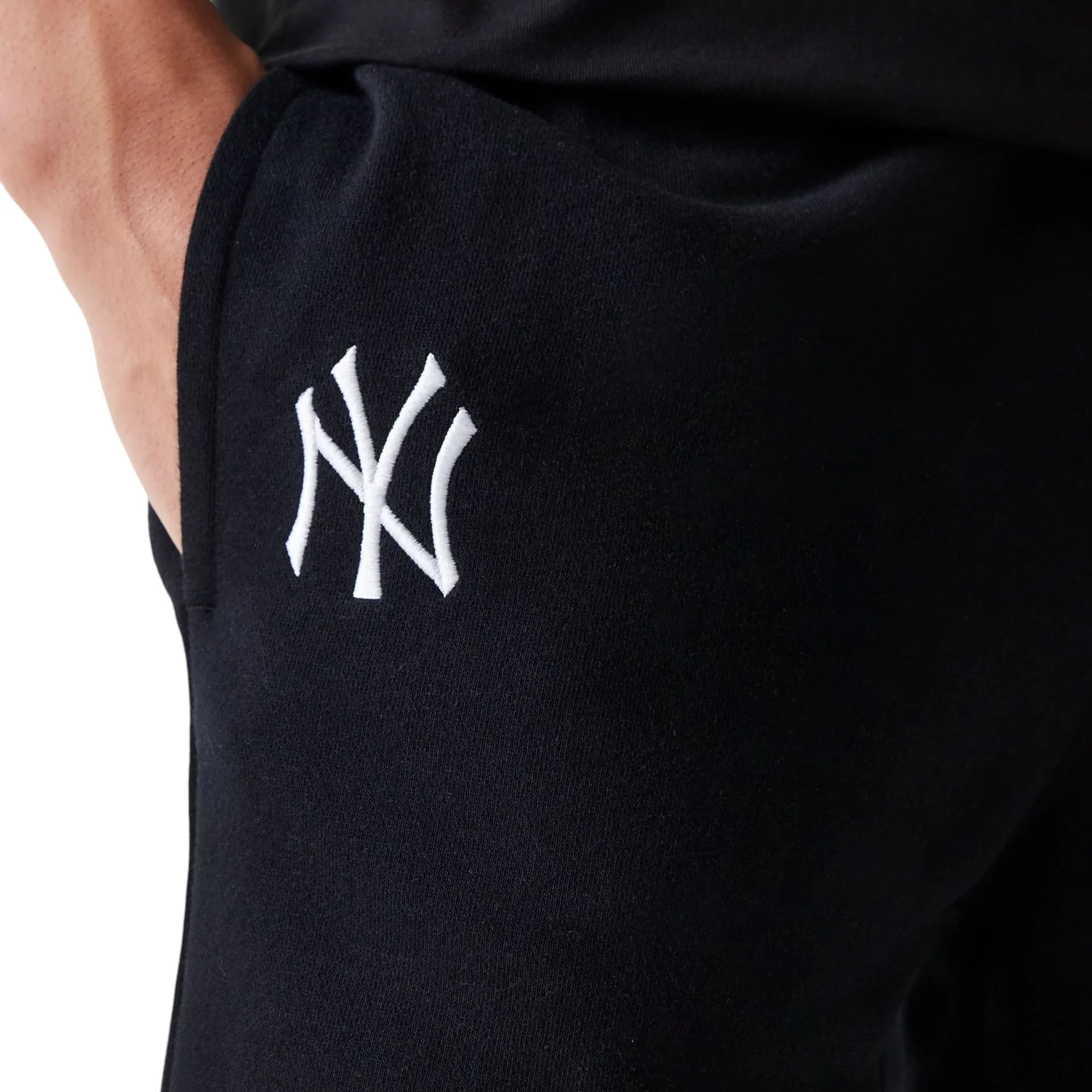 MLB League Essential New York Yankees Short Black - Image 3