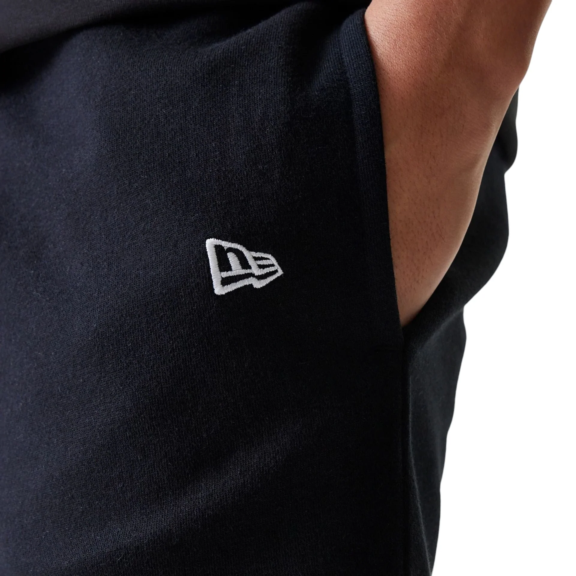 MLB League Essential New York Yankees Short Black - Image 4