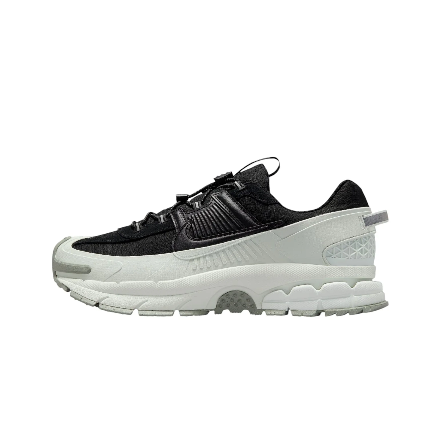 Zoom Vomero 5 Roam Black Light Silver